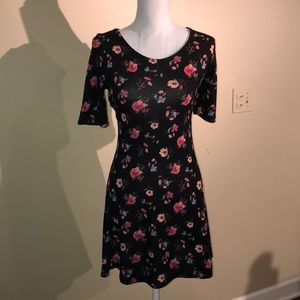 Black Floral Quarter Length Sleeve Dress